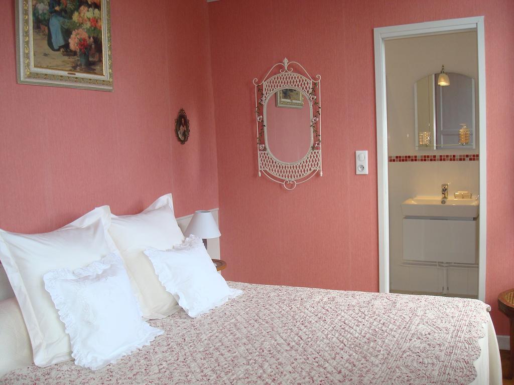 Château de Bourrassol Menetrol Quarto foto